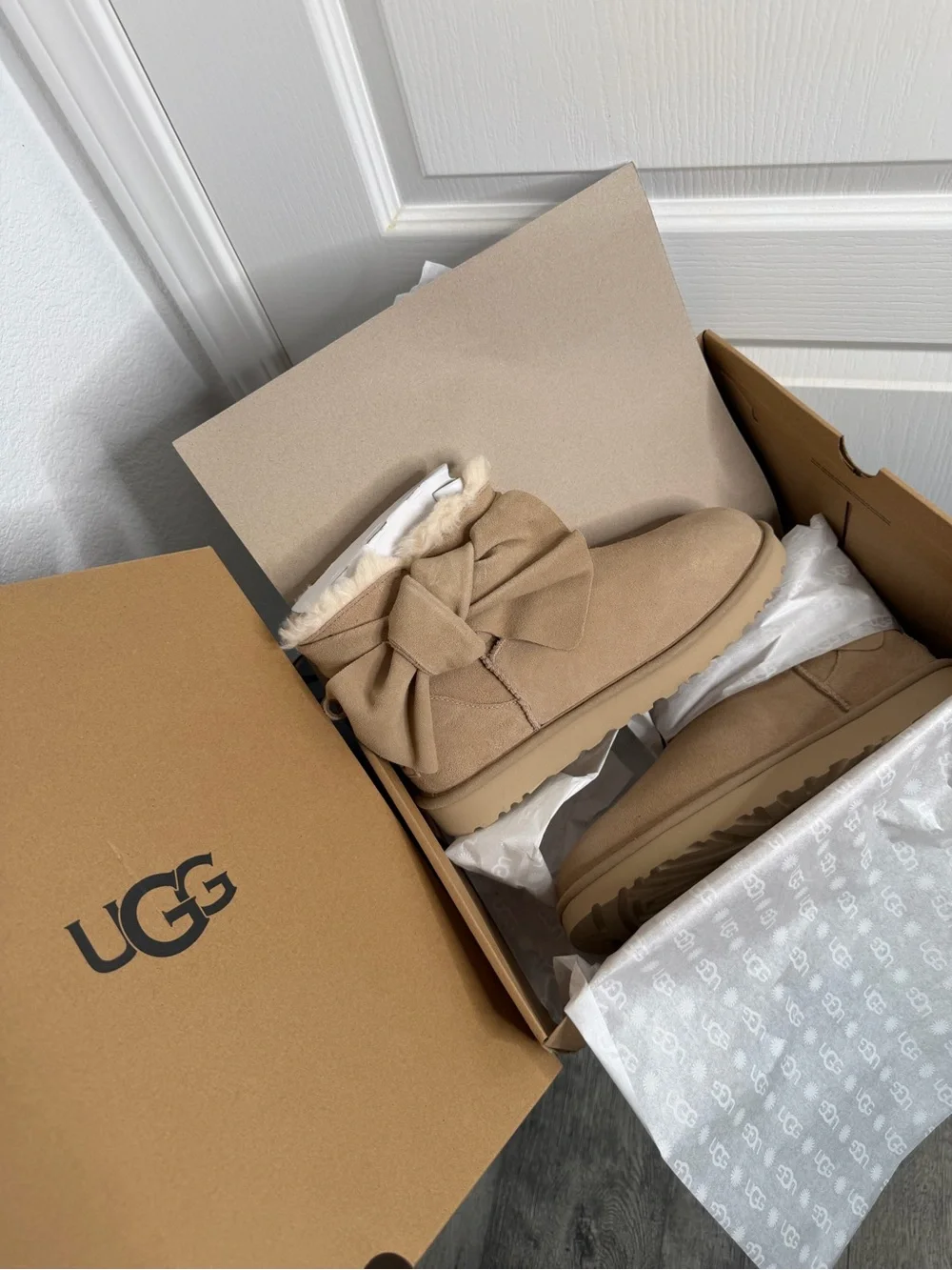 UGG Classic Mini Bow